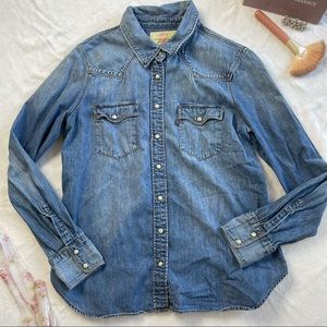 Vintage Levi’s Western Long Sleeve Denim Shirt Size Large